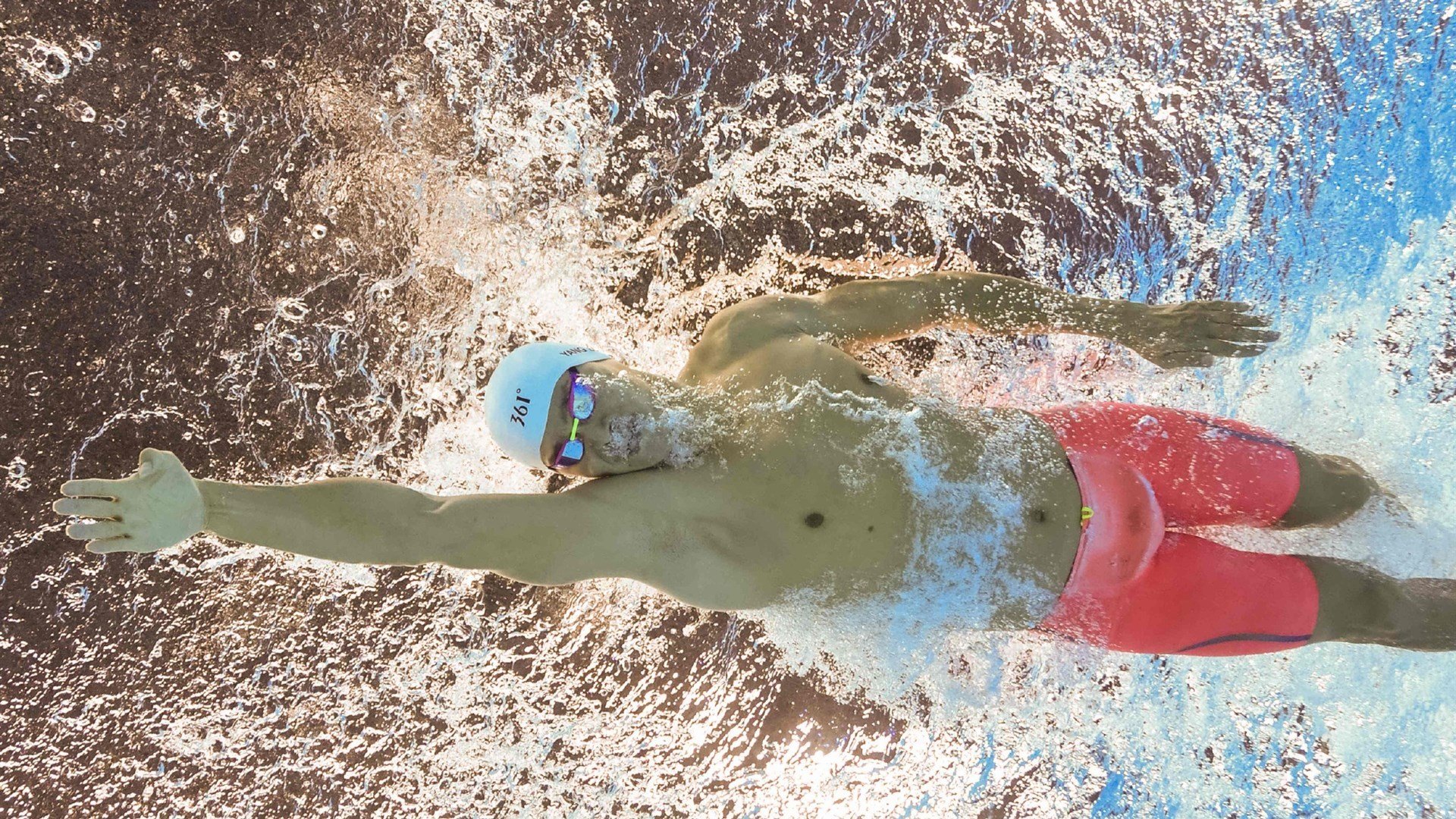 数据分析支持青训选材，发现潜力球员，训练数据分析